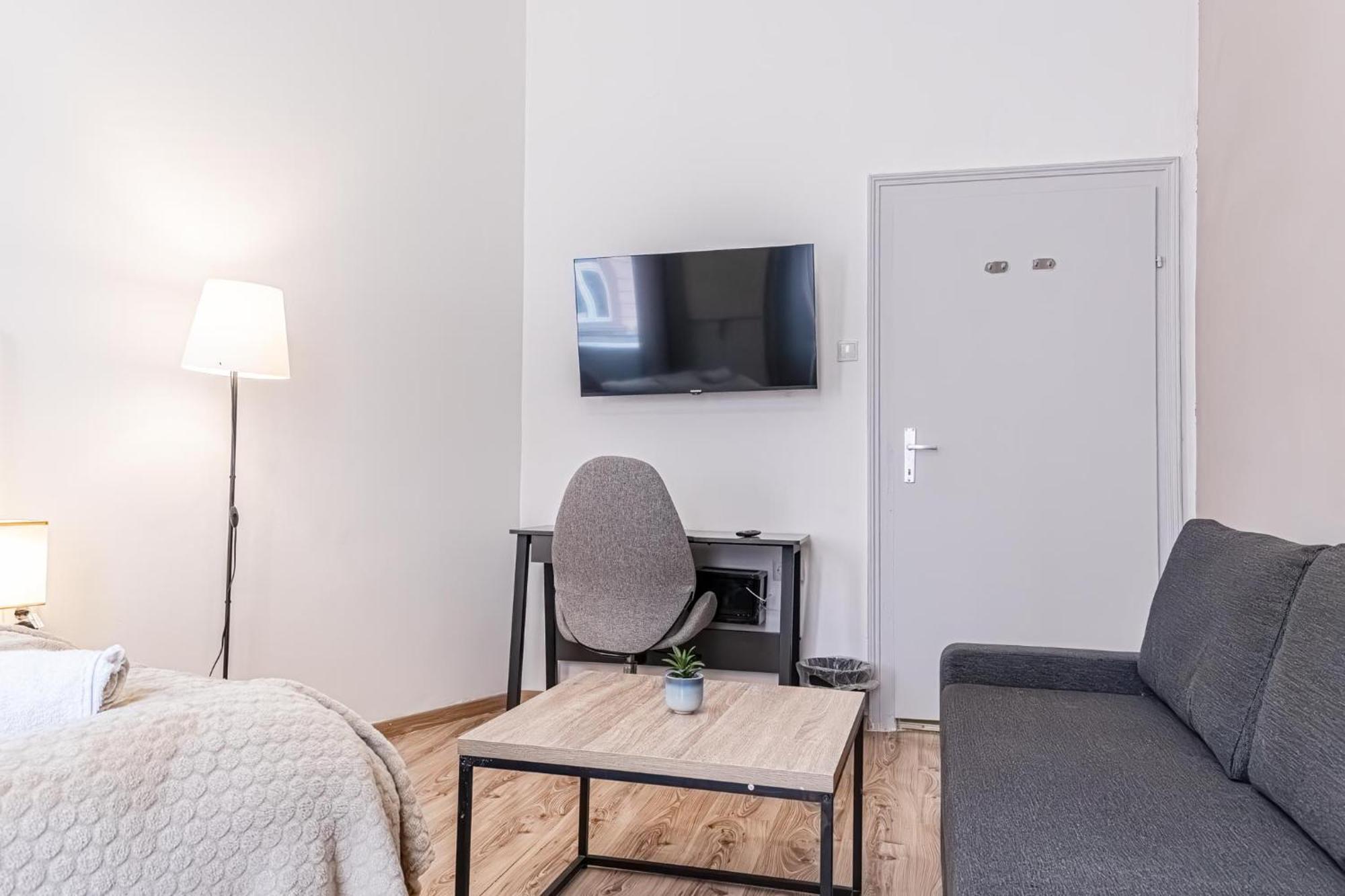 Apartamento Lovely 1br In Prime Location Of